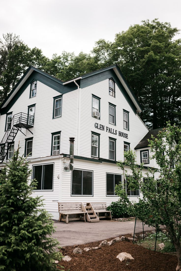 Glen Falls House wedding event